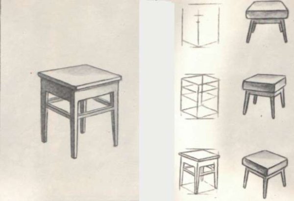 Ребенок на табуретке