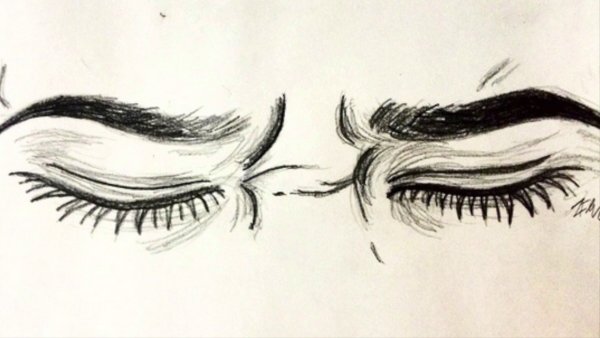 Нарисованный закрытый глаз