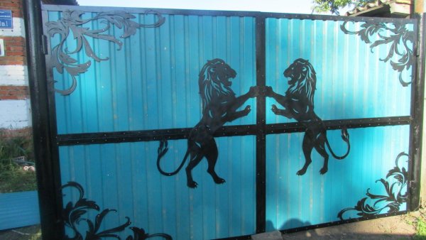 Кованые узоры на калитку