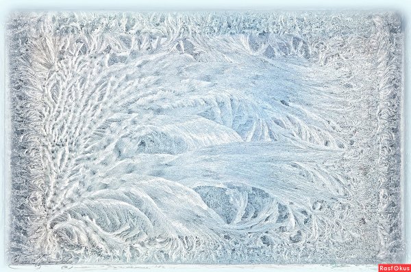 Морозные узоры на белом фоне