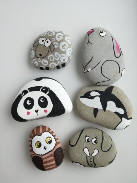 Рисование на камушках