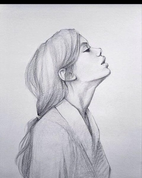 Девушка карандашом