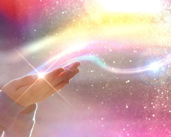 Излучать свет