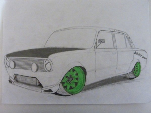 Машина Разрисованная сбоку копейка