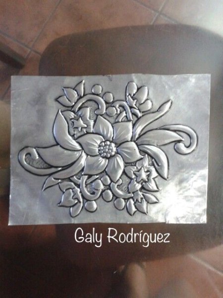 Тиснение по фольге бабочка