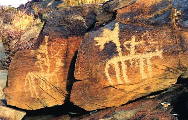 Петроглифы Тамгалы в Казахстане