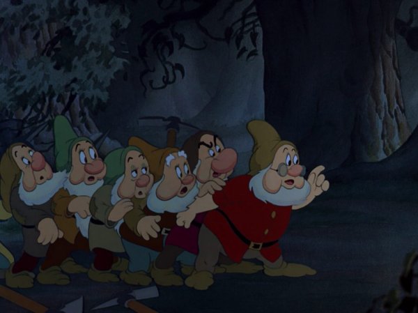 Белоснежка и семь гномов пещера