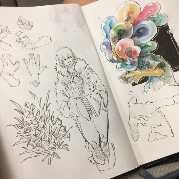 Художественные Наброски в скетчбук