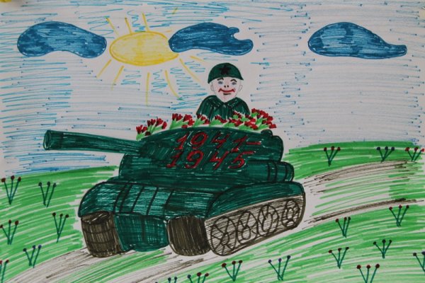 Детские рисунки на парад памяти