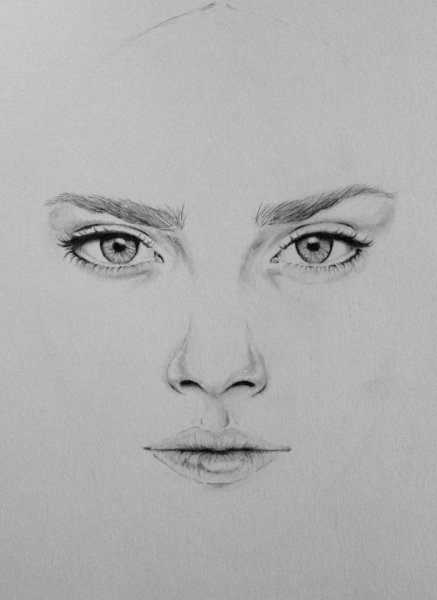 Лицо карандашом
