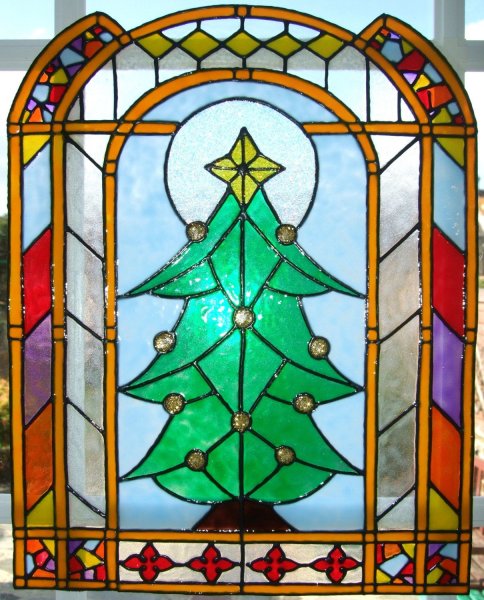Новогодний витраж на стекле
