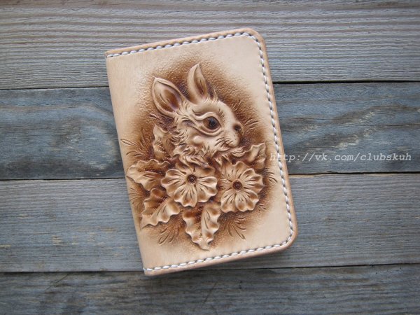 Тиснение на коже животные