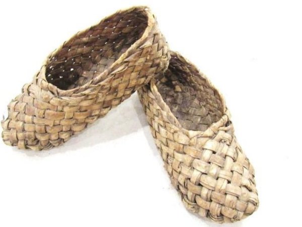 Лапти раскраска для детей