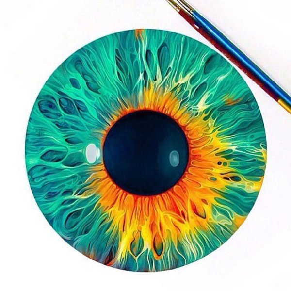 Радужка цветными карандашами