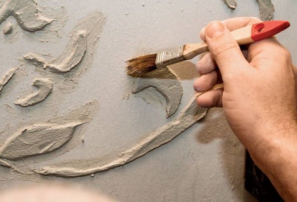 Декорирование стен шпаклевкой