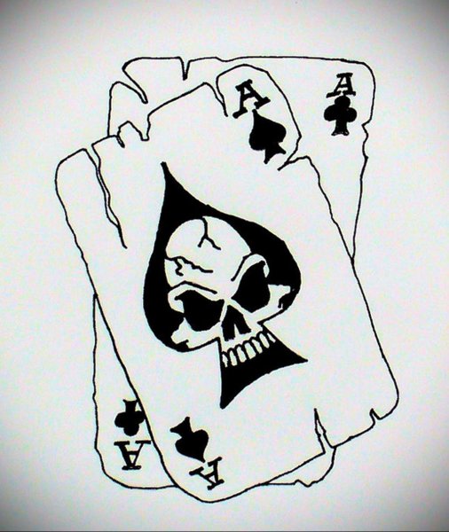 Пиковый туз с черепом