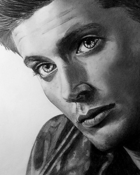 Анджелина Джоли портрет