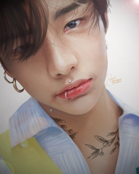 Хван Хёнджин карандашом