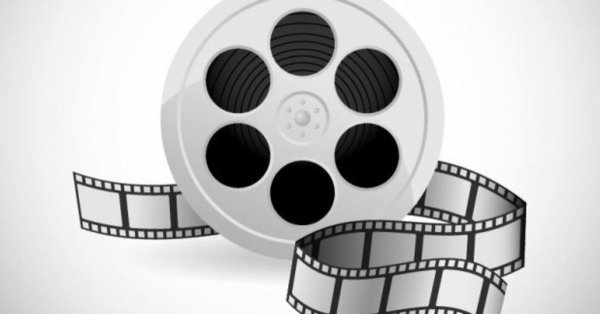 Кинопленка на белом фоне