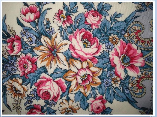 Цветы на павлопосадских платках