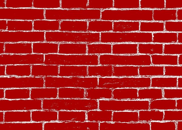 Красная кирпичная стена