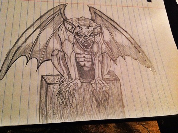 Горгулья карандашом