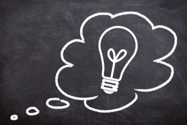 Цветы мелом на доске