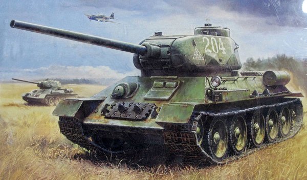 Танк т-34 с танкистом