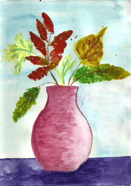 Ваза с отпечатками листьев