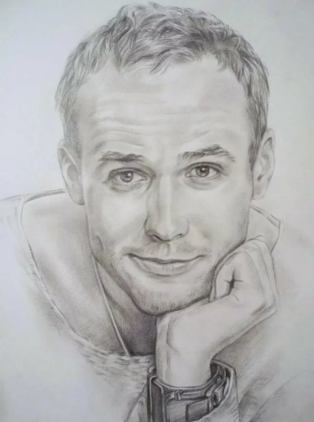 Джейк Джилленхол карандашом