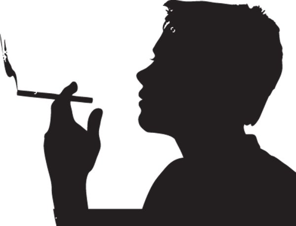 Силуэты курящих людей