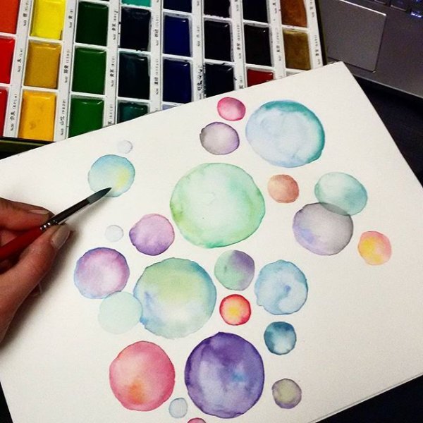 Мыльные пузыри акварелью