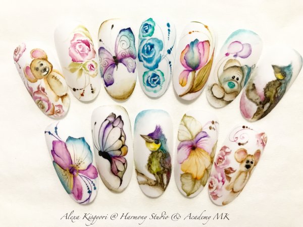 Рисунки акварелью на ногтях