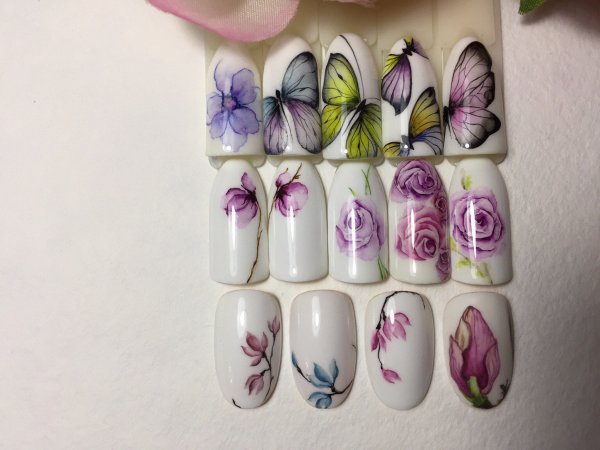 Акварель на ногтях