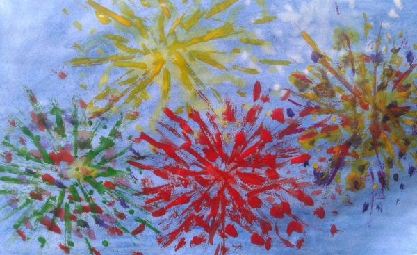 Праздничный салют восковыми мелками