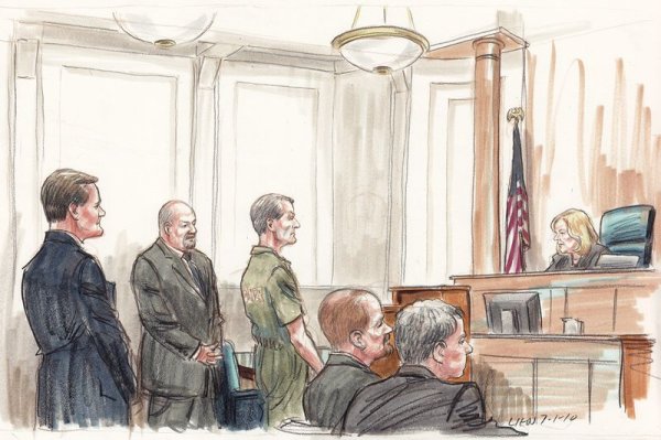 Суд зарисовка