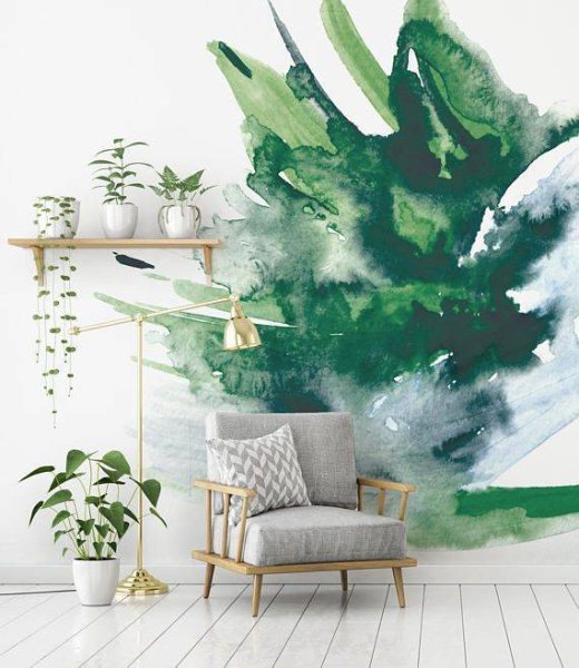 Акварельные разводы на стене