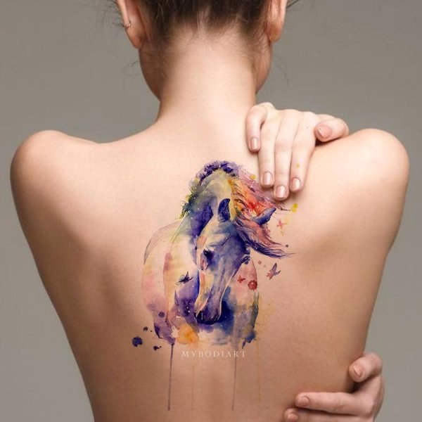 Тату в стиле акварель на спине