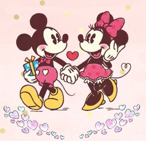 Микки и Минни Маус поцелуй