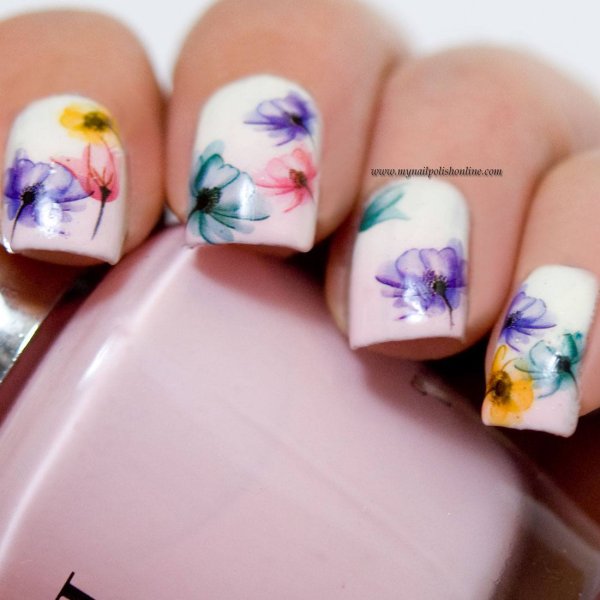 Маникюр Акварельные цветы