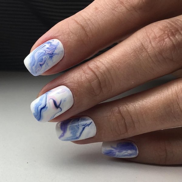 Ногти с разводами