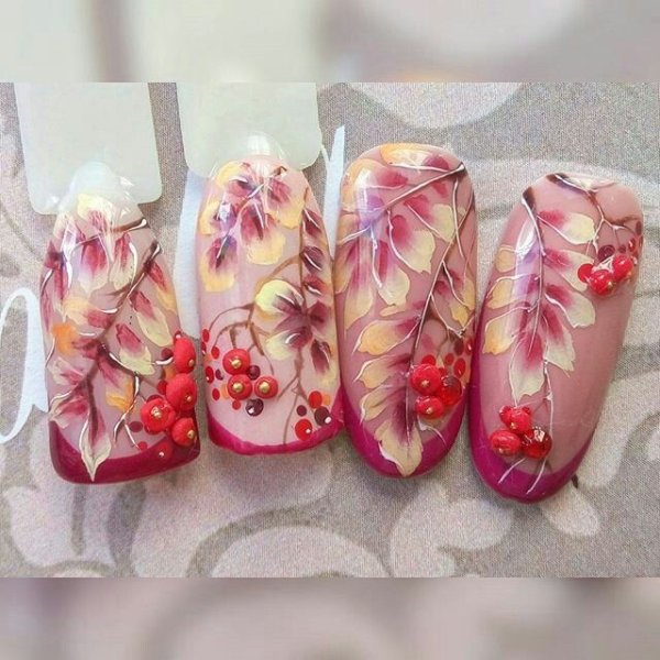 Листочки на ногтях акварелью