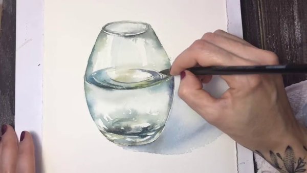 Стеклянный бокал акварелью