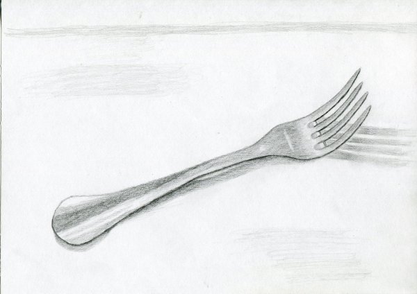 Металлическая ложка карандашом