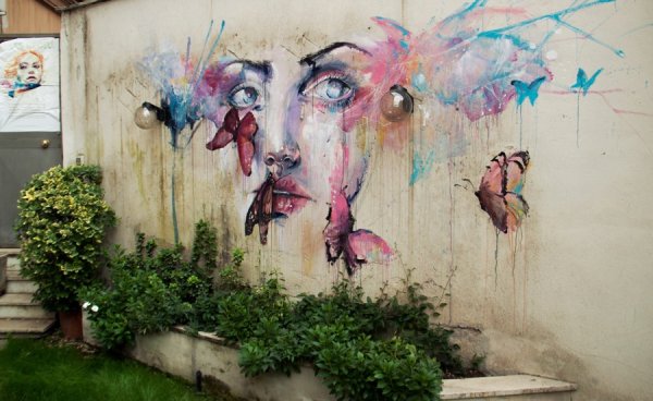 Лицом к стене