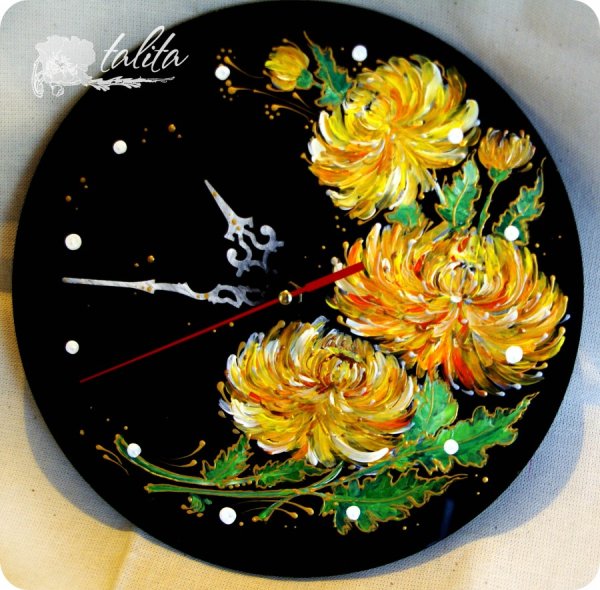 Роспись часов акриловыми красками