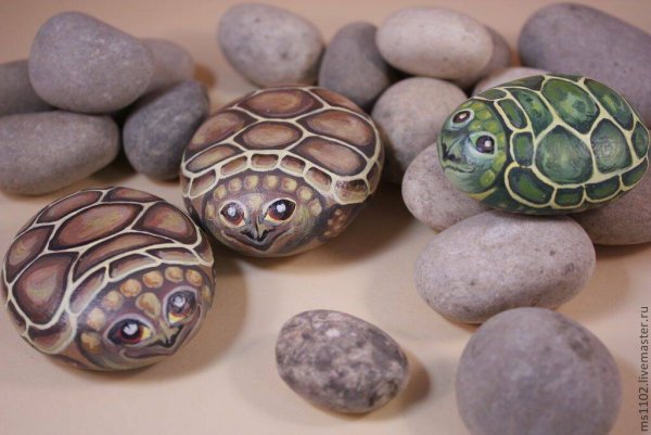 Роспись камней для сада