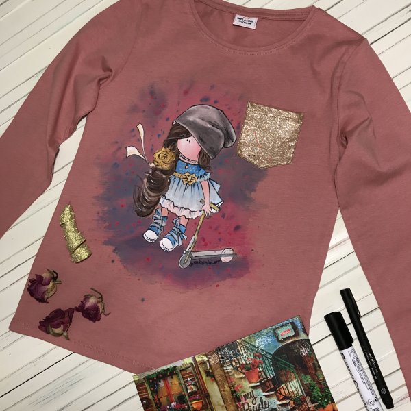 Рисунок на худи акрилом