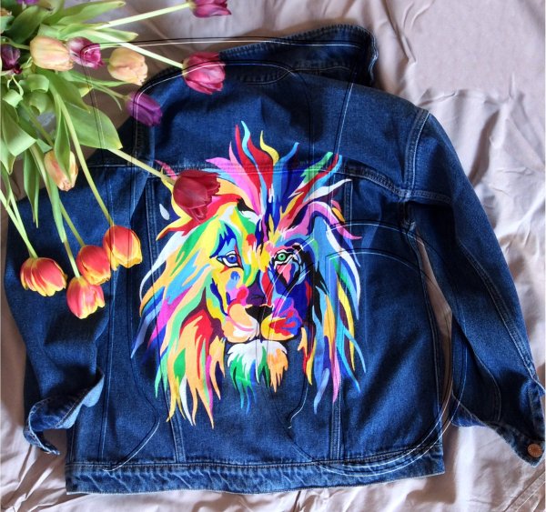 Джинсовая куртка с ручной росписью