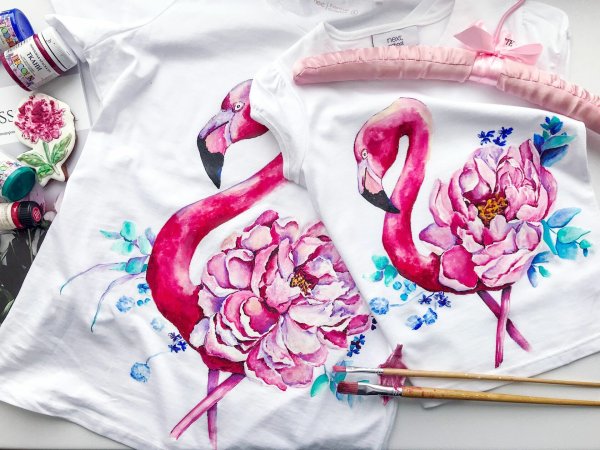 Рисование по ткани акриловыми красками